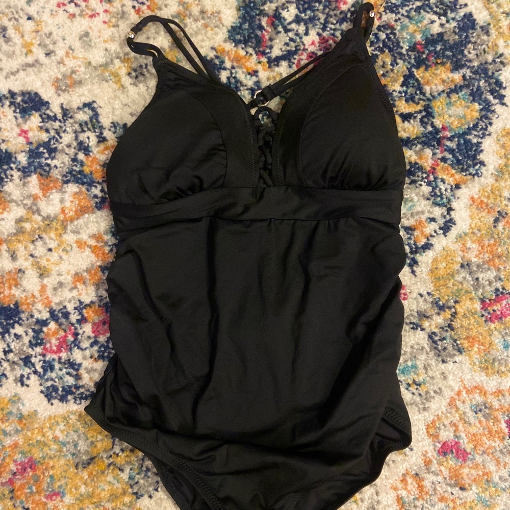 EUC. One piece swim suit.